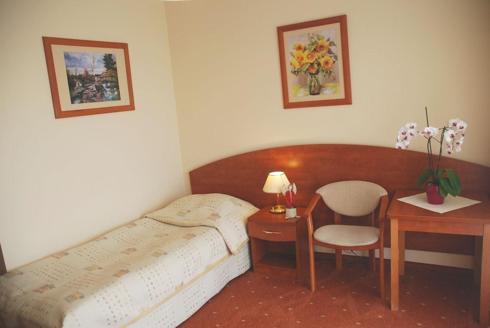 Dom Zdrojowy Diament Spa Grzybowo  Εξωτερικό φωτογραφία